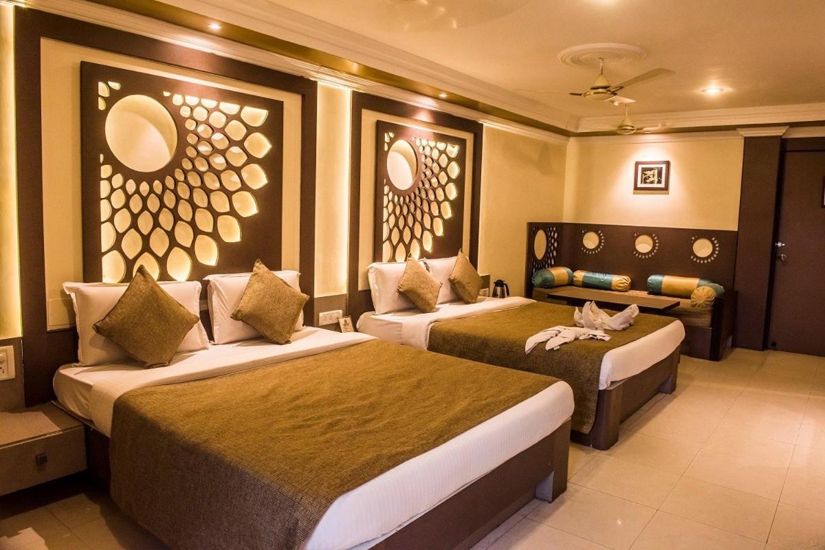 Hotel Pushpak Bhubaneswar Esterno foto