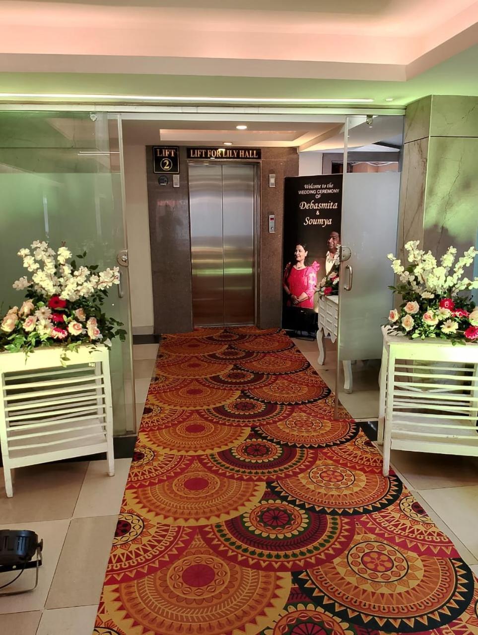 Hotel Pushpak Bhubaneswar Esterno foto