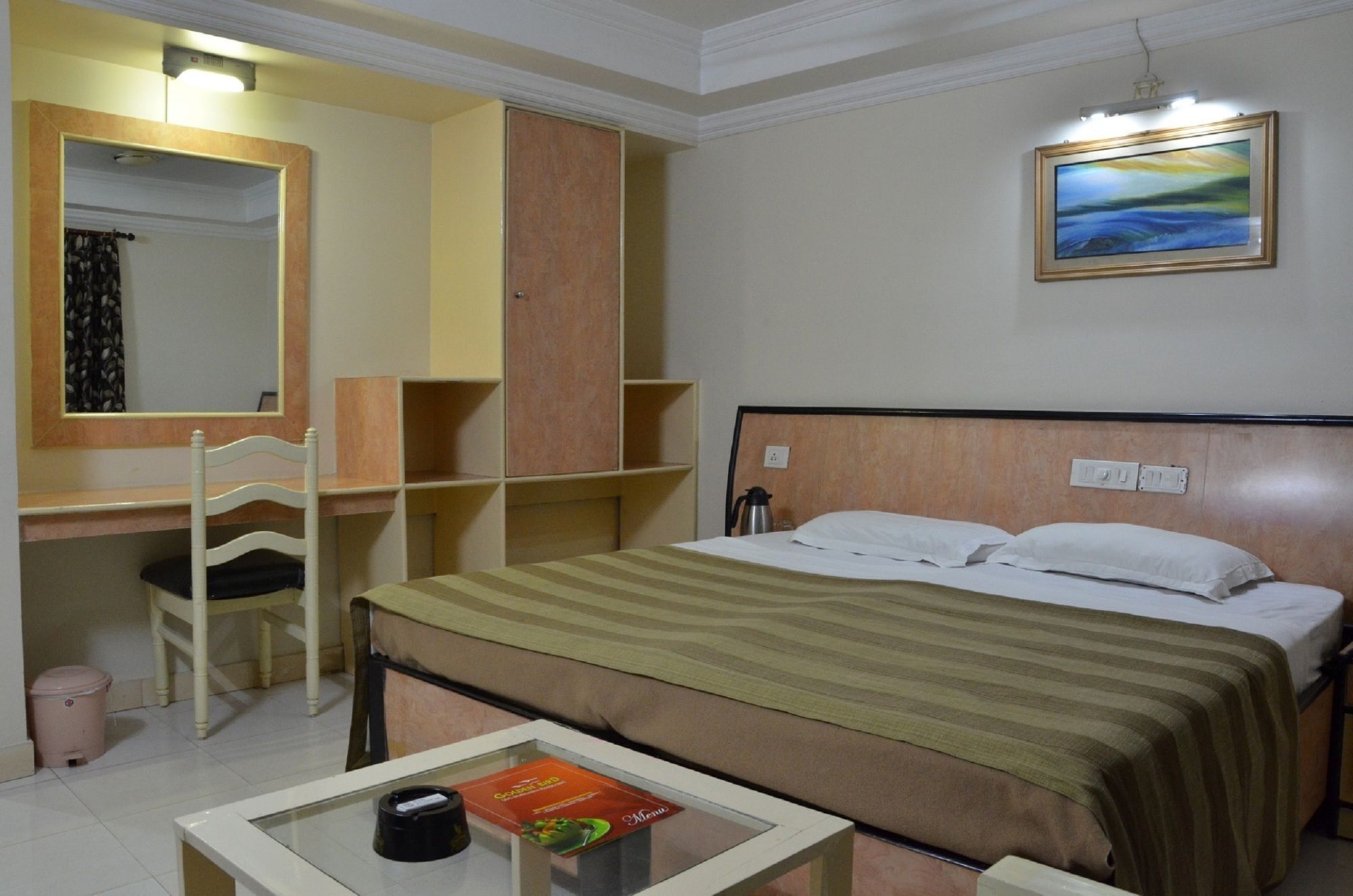 Hotel Pushpak Bhubaneswar Esterno foto
